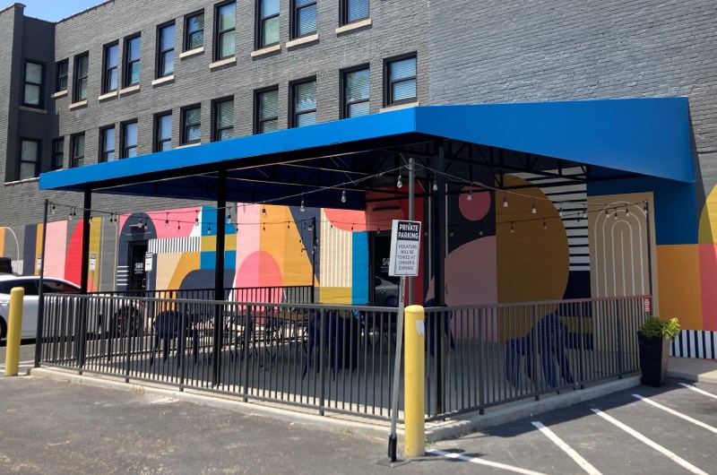 Stationary canopy outdoor dining